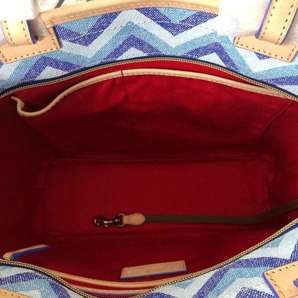 Dooney & Bourke Small Leisure Shopper Blue Chevron - Picture 9 of 16